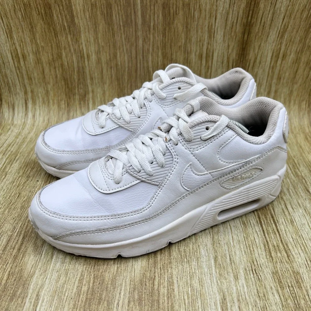 Nike Air Max 90 Recraft Women's Size 8.5 White Leather Sneakers CD6864-100